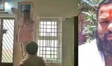 பேரூராட்சி அலுவலகத்தில் அத்துமீறி நுழைந்து பிரதமர் படம் மாட்டிய விவகாரம்... பாஜக நிர்வாகி கைது!