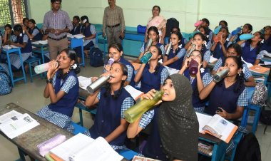 தமிழ்நாட்டில் உள்ள பள்ளிகளில் அமலுக்கு வந்தது 'வாட்டர் பெல்' திட்டம்