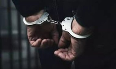 இந்த வழக்கு விசாரணைக்கு 2 பேரும் ஆஜராகாமல் தலைமறைவாகினர்