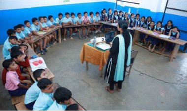 பள்ளிகளில் ‘ப’ வடிவில் வகுப்பறைகள் ஏன்? - தமிழக பள்ளிக் கல்வித் துறை விளக்கம்