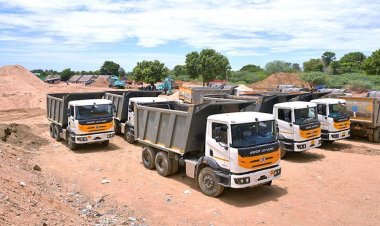 சட்டவிரோத மணல் விற்பனையால் அரசுக்கு ரூ.25,000 கோடி இழப்பு: நடவடிக்கை கோரும் லாரி உரிமையாளர்கள்