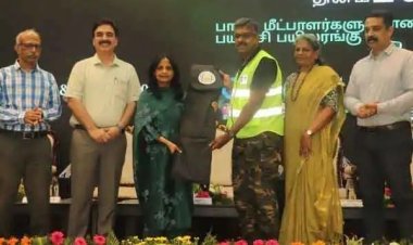 வீடுகளில் பாம்பு புகுந்தால் பிடிக்க 'நாகம்' செயலி அறிமுகம்