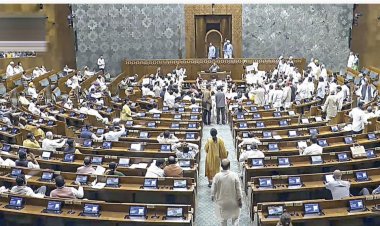 எ​திர்க்​கட்​சிகளின் கடும் அமளி​யால் 4-வது நாளாக நாடாளுமன்றம் முடக்கம்