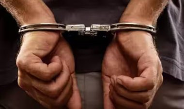 1 லட்சம் லஞ்சம் வாங்கிய அலுவலர், புரோக்கருக்கு 'கம்பி'