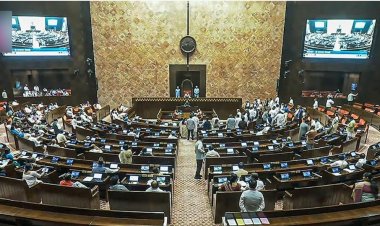 எதிர்க்கட்சிகள் அமளி: மாநிலங்களவை பிற்பகல் 2 மணி வரை ஒத்திவைப்பு