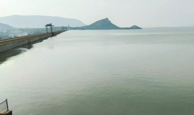 மேட்டூர் அணையில் இருந்து காவிரி ஆற்றில் தண்ணீர் திறப்பு 50 ஆயிரம் கனஅடியாக குறைப்பு