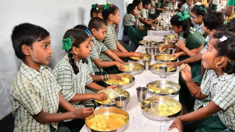 காலை உணவு திட்டத்துக்கு பொருட்கள் வாங்க அரசு நெருக்கடி: உதவி பெறும் பள்ளிகள் புகார்