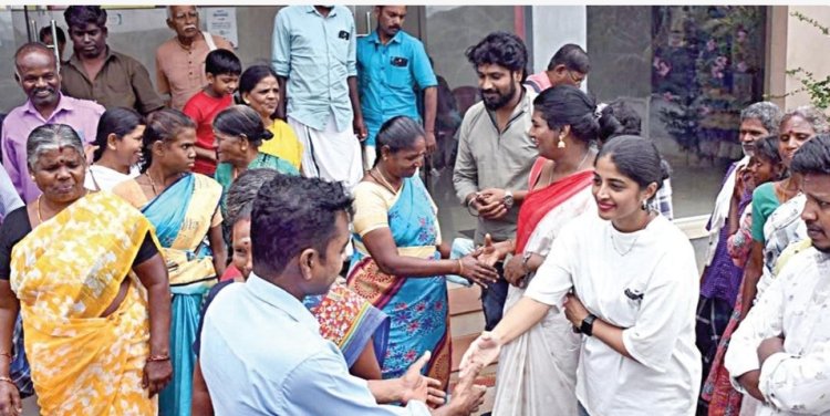 கோவையில் மலைவாழ் மக்களுடன் ‘கெவி’ பார்த்த படக்குழுவினர்