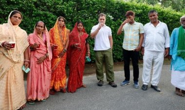 இறந்துபோன’ வாக்காளர்கள் உடன் தேநீர் விருந்து: தேர்தல் ஆணையத்துக்கு நன்றி என ராகுல் காந்தி பதிவு