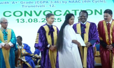 கவர்னர் ஆர்.என்.ரவியிடம் பட்டம் பெற மாணவி மறுப்பு: நெல்லையில் பரபரப்பு