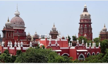 சென்னை உயர் நீதிமன்றத்தில் சுதந்திர தின விழா: தலைமை நீதிபதி கொடியேற்றினார்