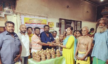 அனைத்திந்திய இந்து திருக்கோயில்கள் பாதுகாப்பு சங்கத்தின் சார்பாக பொதுமக்களுக்கு அன்பளிப்பாக விநாயகர் சிலைகள் வழங்கும் விழா