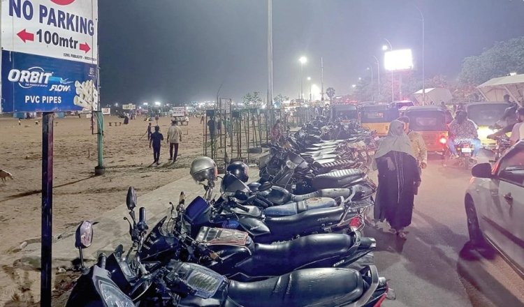 நோ’ பார்க்கிங்கில் நிறுத்தப்படும் இருசக்கர வாகனங்களால் சென்னை - மெரினாவில் போக்குவரத்து நெரிசல்