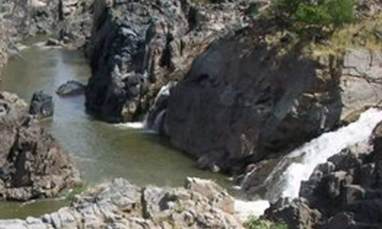 ஒகேனக்கல்லுக்கு நீர்வரத்து 8 ஆயிரம் கனஅடியாக குறைந்தது