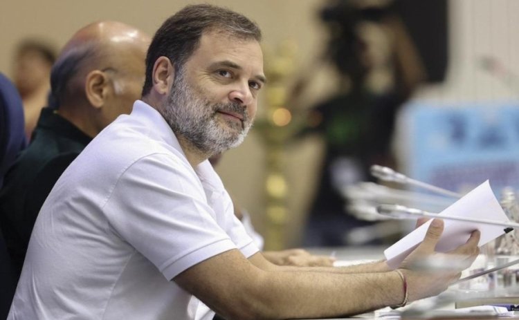 ஆதாரங்கள், உறுதிமொழி பத்திரம் கொடுங்கள்: ராகுலுக்கு 3 தேர்தல் அதிகாரிகள் மீண்டும் கடிதம்