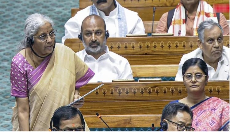 திருத்தப்பட்ட வருமான வரி மசோதா மக்களவையில் நிறைவேற்றம்