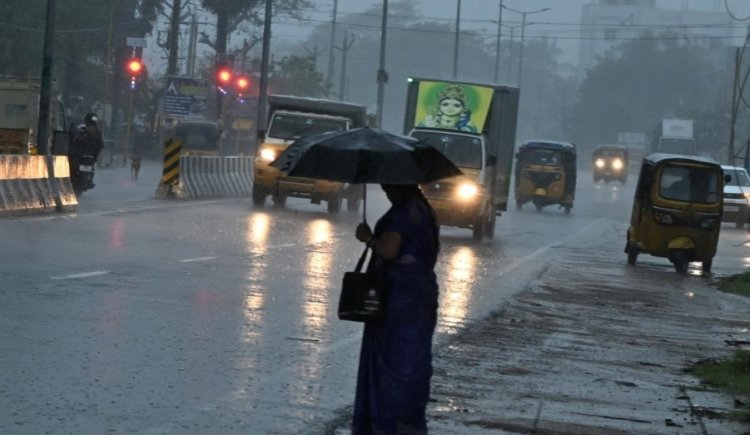 திருவள்ளூர், ராணிப்பேட்டை, நீலகிரியில் 2 நாட்கள் கனமழை: நாளை காற்றழுத்த தாழ்வு பகுதி உருவாகிறது